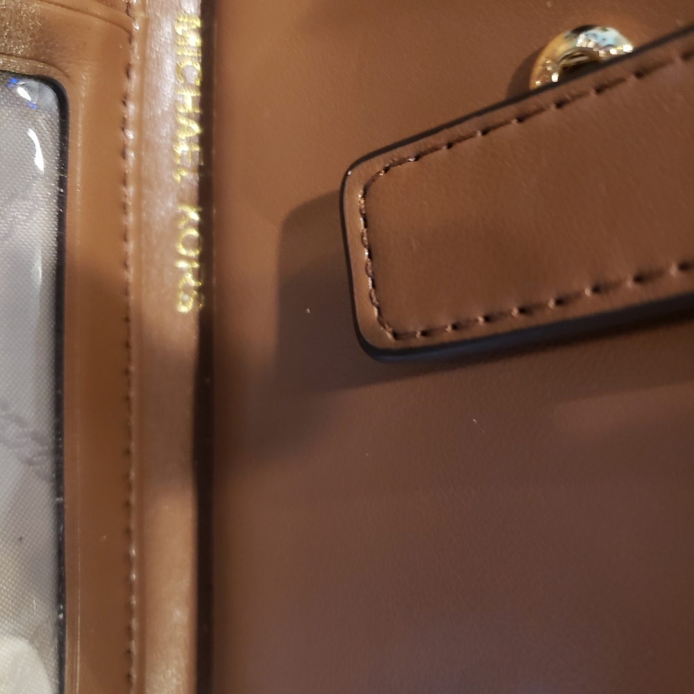 Wallet By Michael Kora - image 4